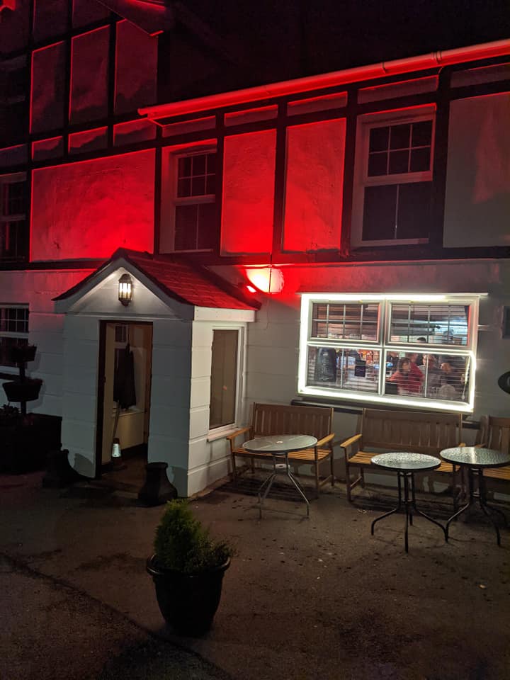 Victoria Inn Bar & restaurant in Holyhead Night